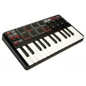 AKAI Pro MPKmini